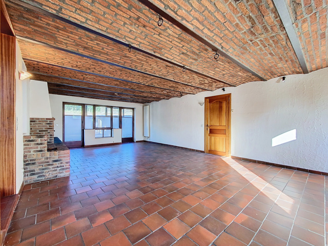 Maison sous-option à Houyet