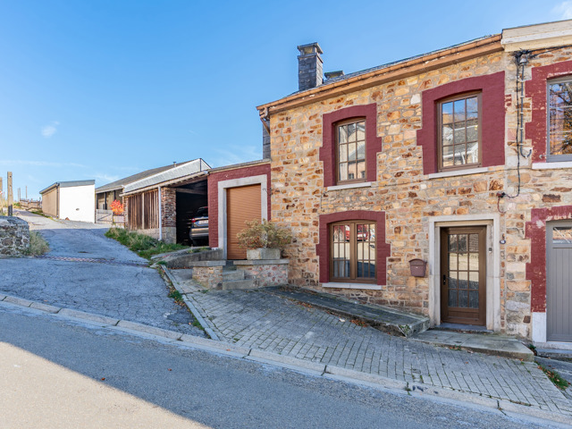 Maison à vendre à Saint-Hubert