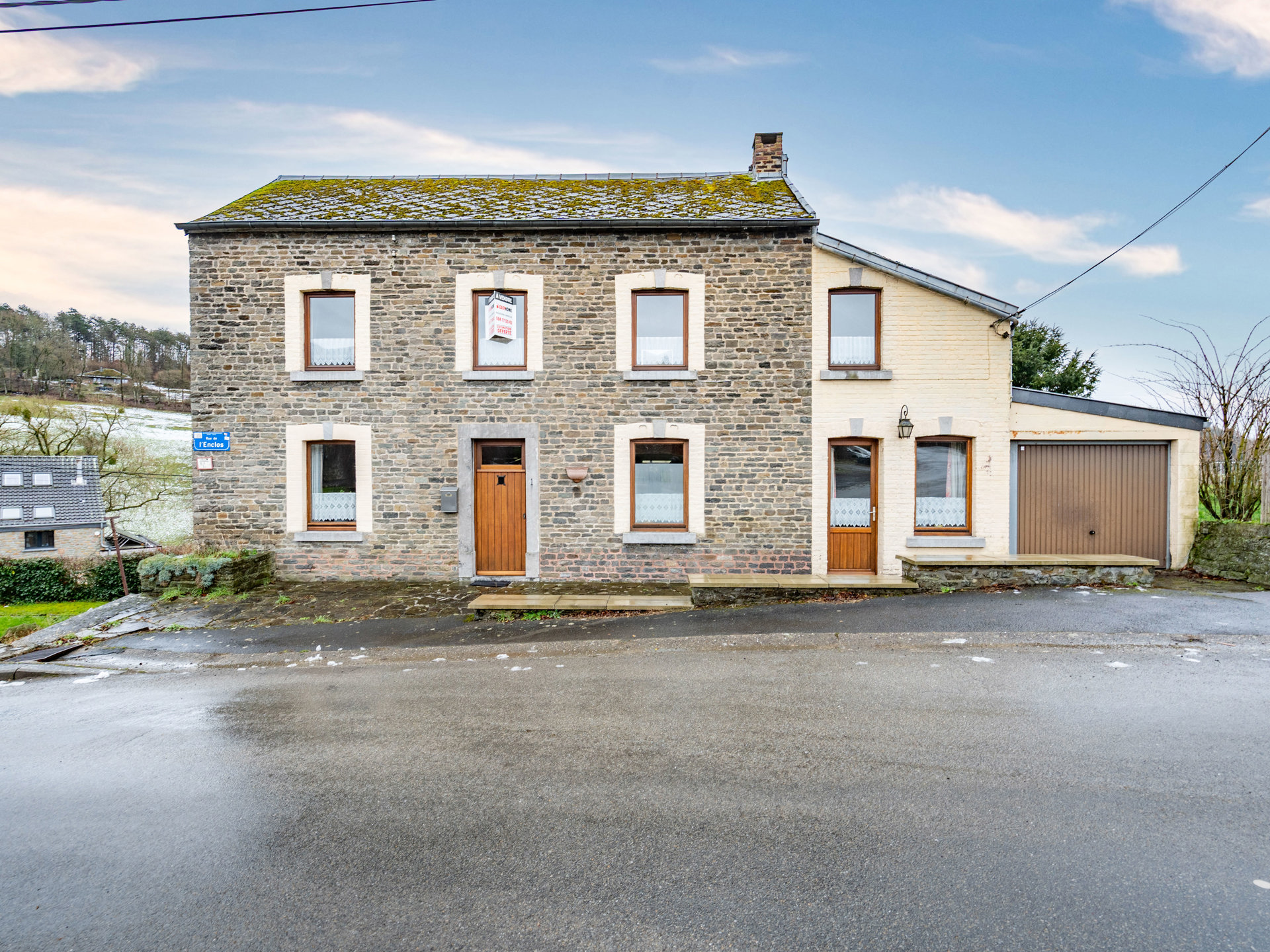 Photo maison Charmante maison en pierre 3 chambres 1 garage 