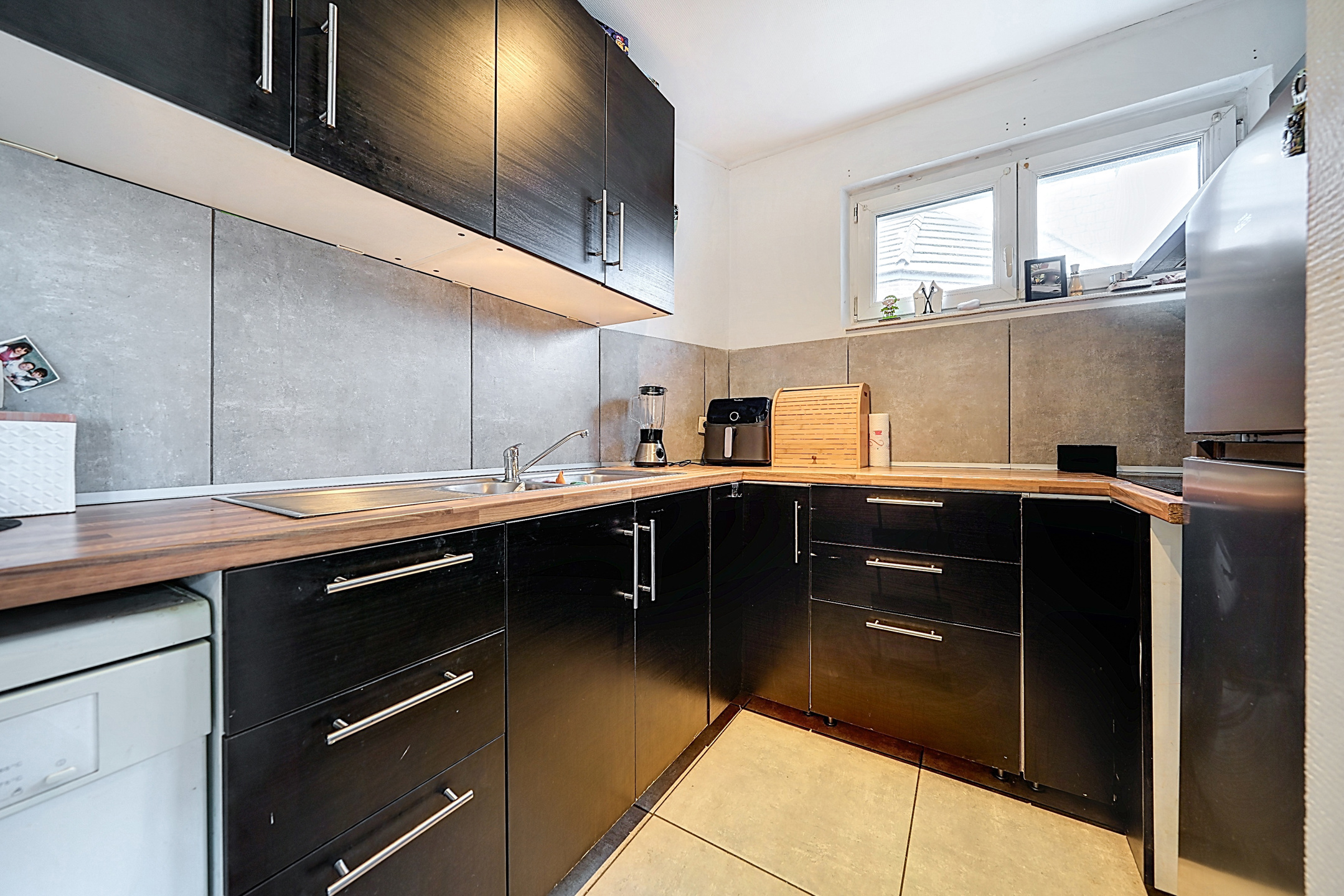 Photo maison Immeuble mixte avec commerce en activité – opportunité Rare 