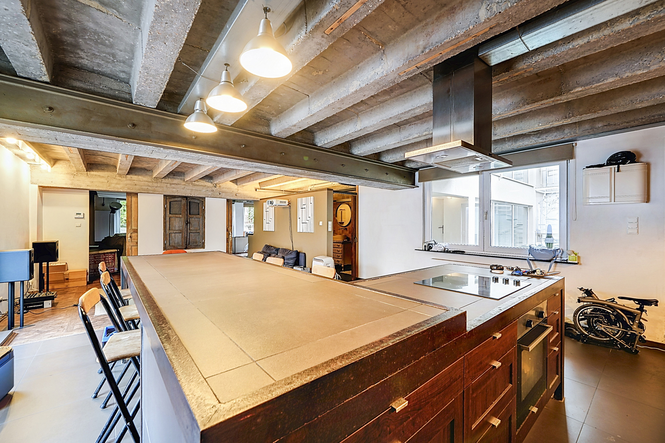 Photo appartement Loft de 96 m² au caractère industriel – Cave et parking sécurisé 