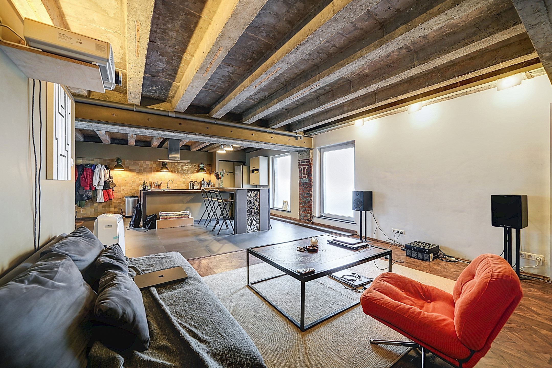 Photo appartement Loft de 96 m² au caractère industriel – Cave et parking sécurisé 