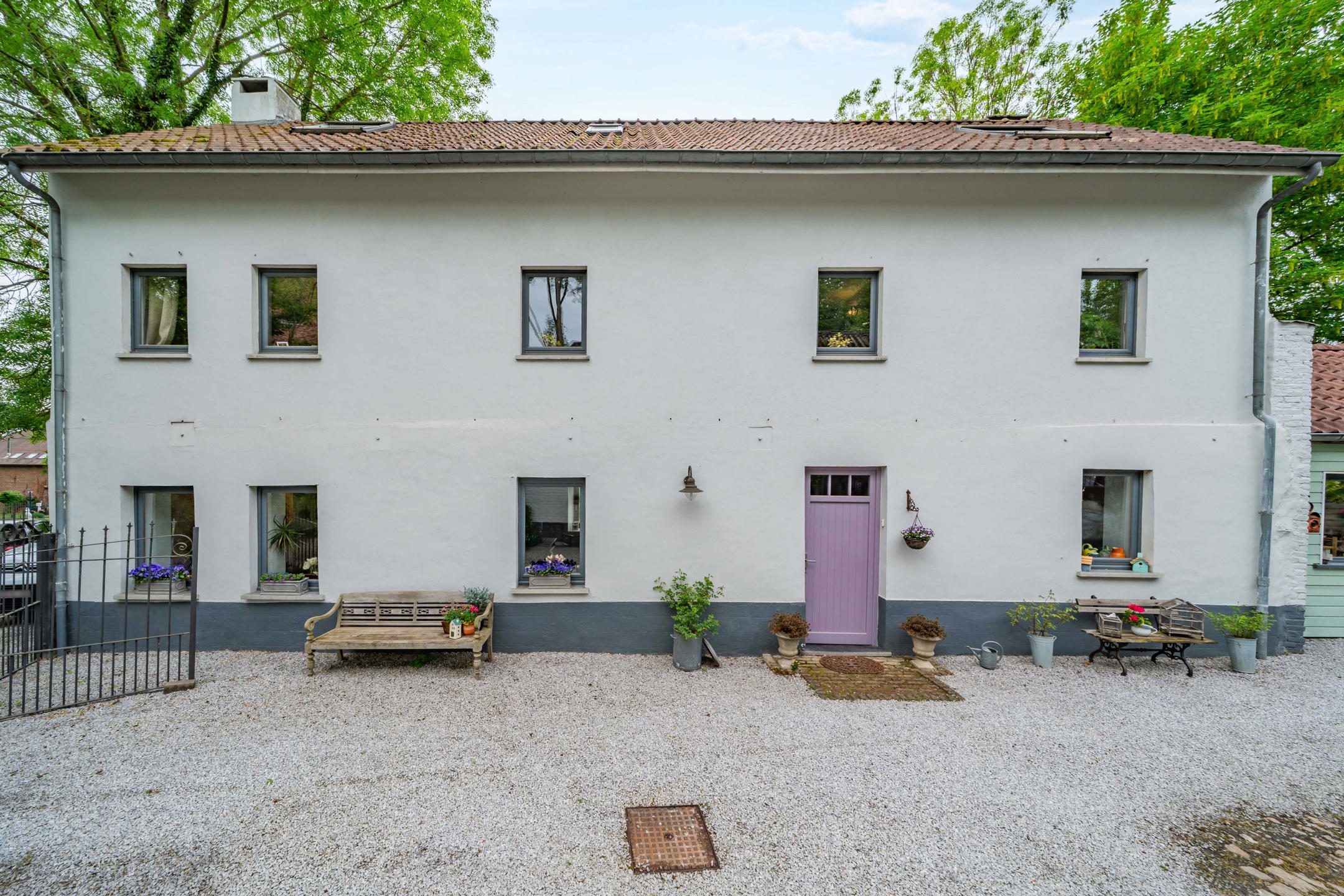 Photo maison Villa et dépendance dans un écrin de verdure 