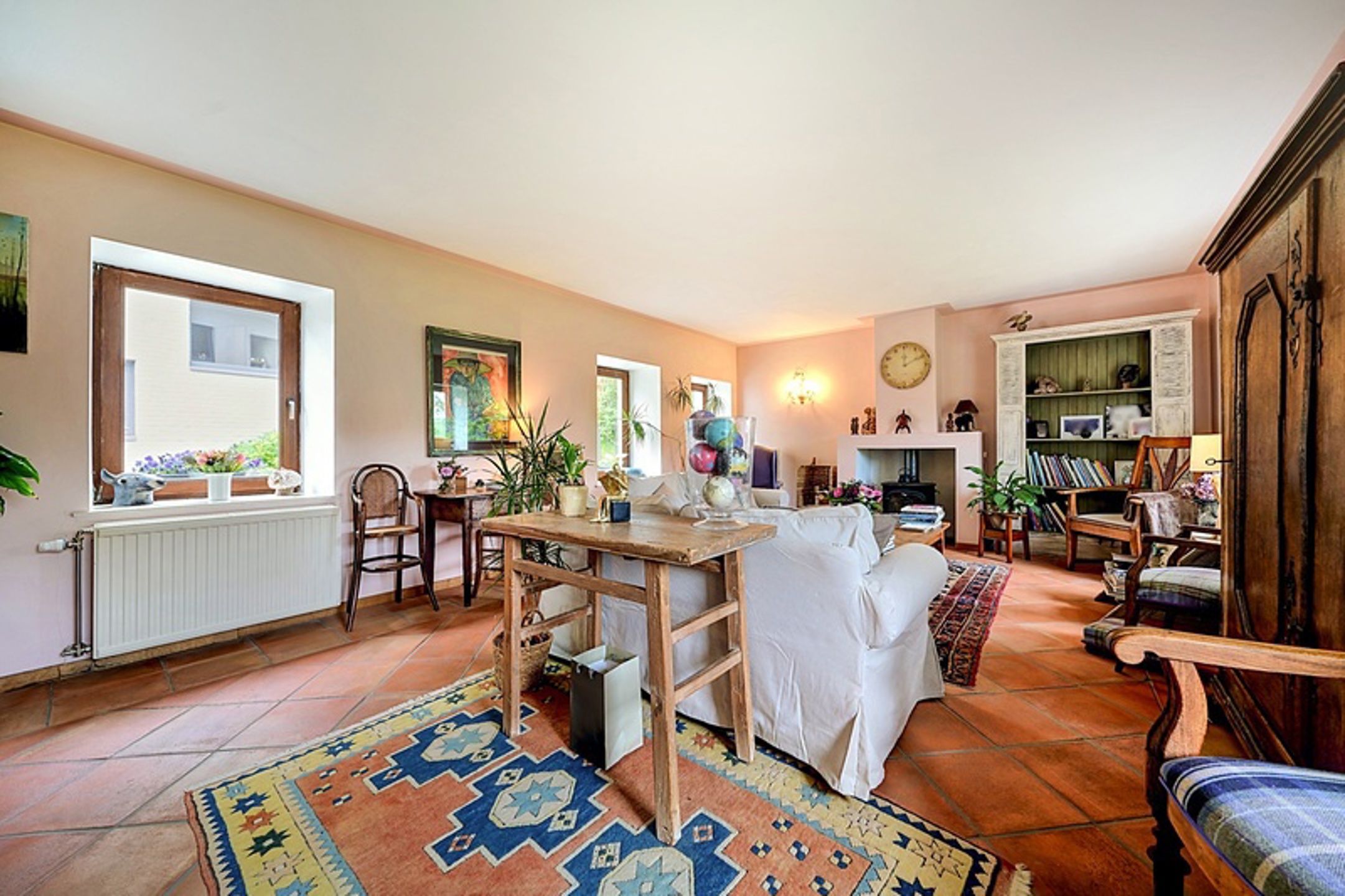 Photo maison Villa et dépendance dans un écrin de verdure 