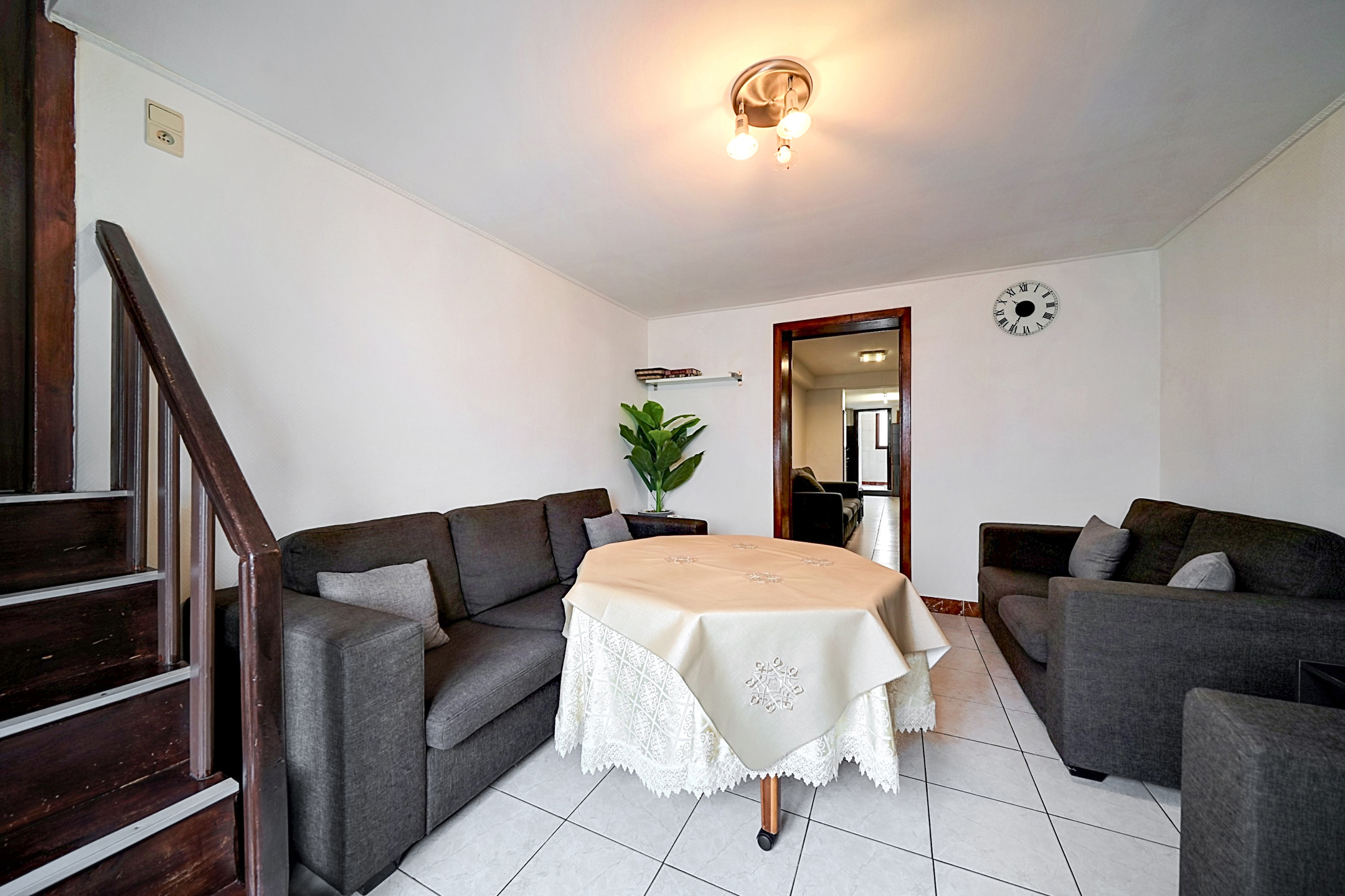 Photo maison Grande maison 4 chambres avec cour et terrasse 