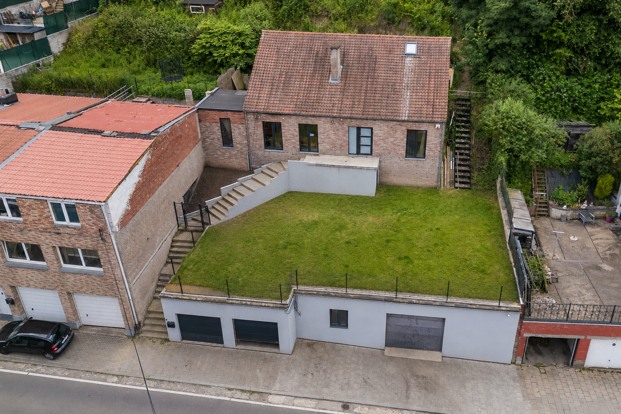 Photo maison Bungalow rénové avec hangar 