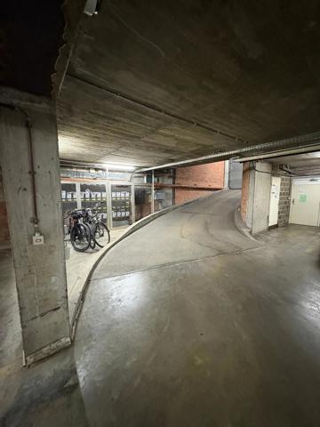 Garage / parking à vendre à Uccle