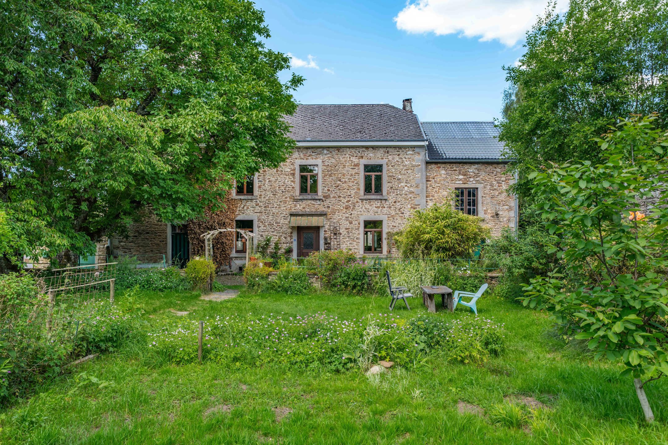 Photo maison Propriété de caractère et cadre enchanteur à Vaux-Chavanne 
