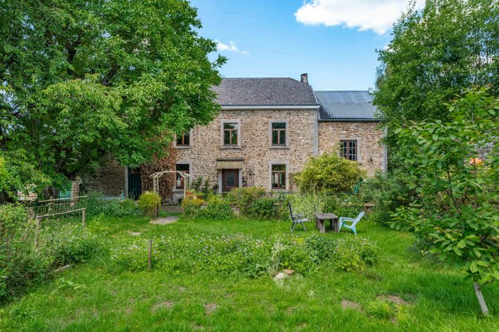 Maison de caractère à vendre à Manhay