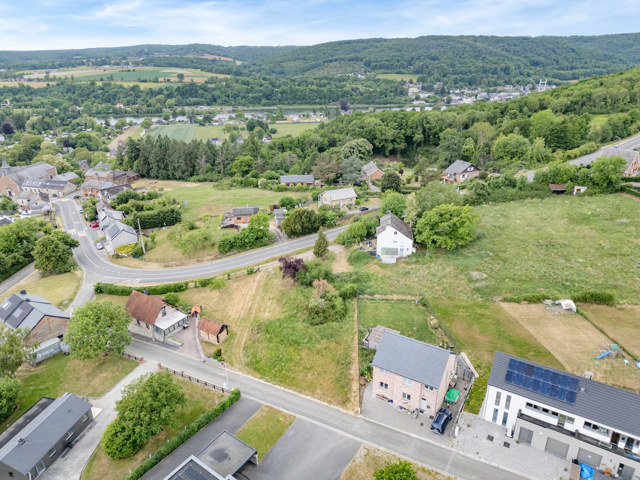 Terrain sous-option à Hastière