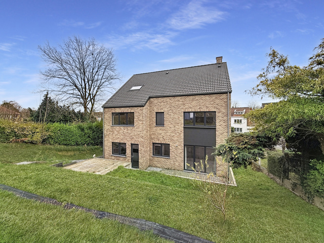 ***VENDU*** Limal – Villa récente de +/-285 m2 - PEB B - Prof libérale