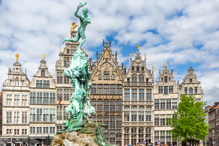 Appartement gelegen in het historische hart van Antwerpen