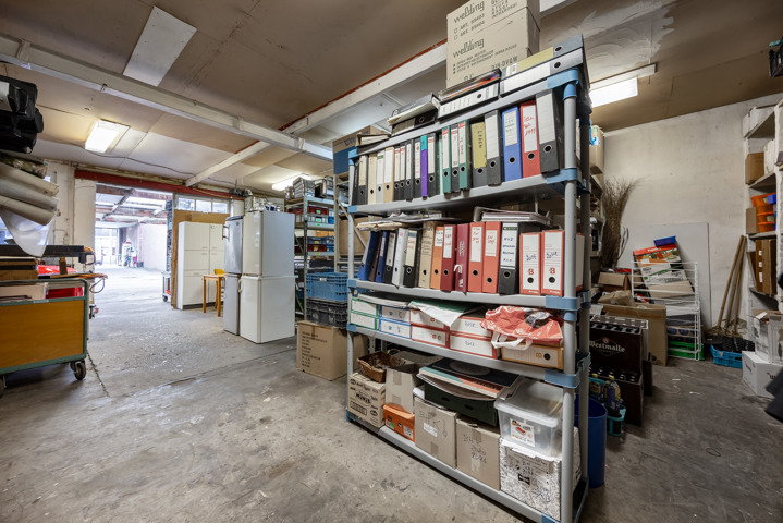 Handelshuis met magazijn op centrale ligging