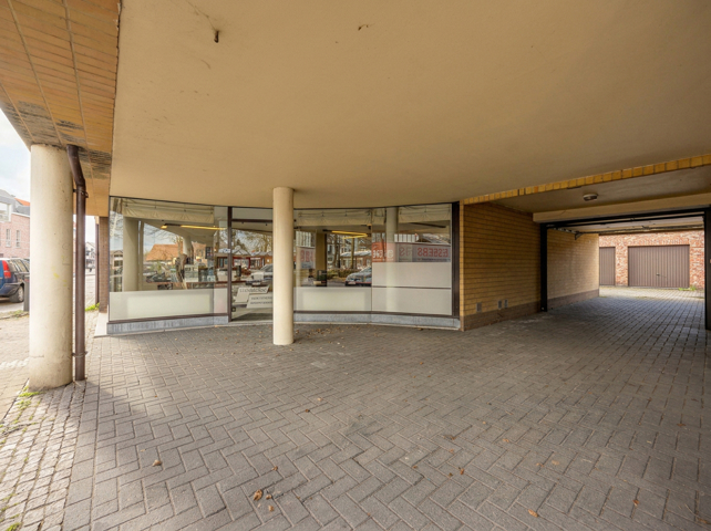 Handelsruimte/kantoor (110 m²) in centrum Zoersel