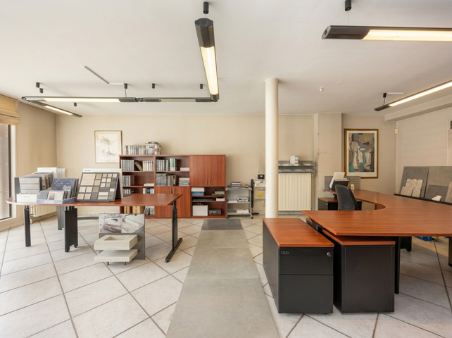 Handelsruimte/kantoor (110 m²) in centrum Zoersel