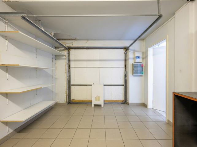 Handelsruimte/kantoor (110 m²) in centrum Zoersel