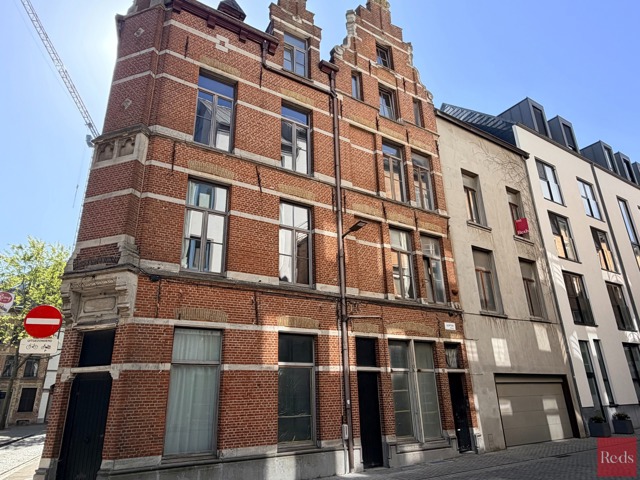 Opbrengsteigendom met 8 units in centrum Antwerpen