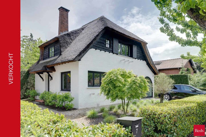 Prachtige rietgedekte villa te koop