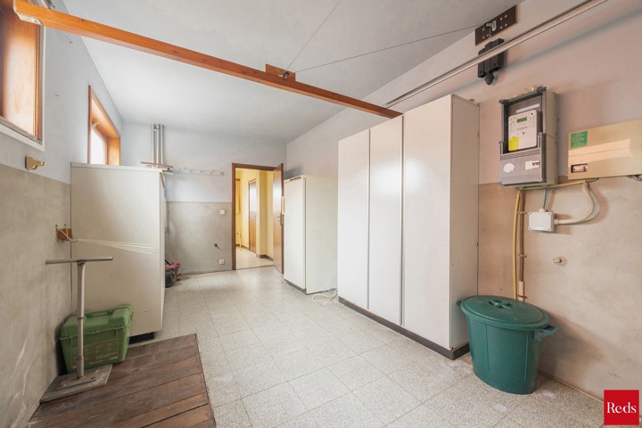 Open bebouwing met tuin en garage