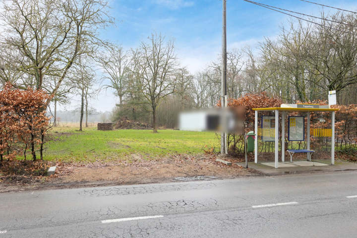 Bouwgrond 1.000m² + aanpalend 342m² te Halle-Zoersel
