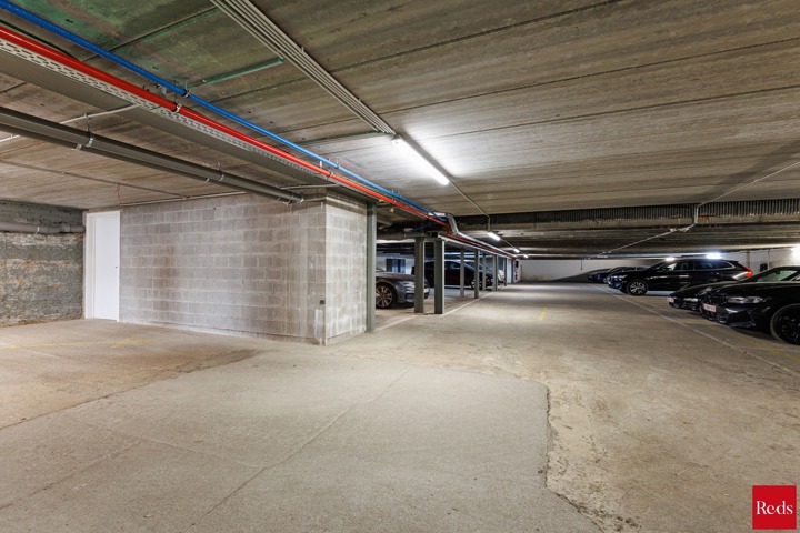 Instapklaar appartement met terras op top locatie