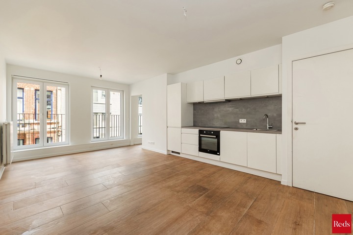 Instapklaar appartement met terras op top locatie