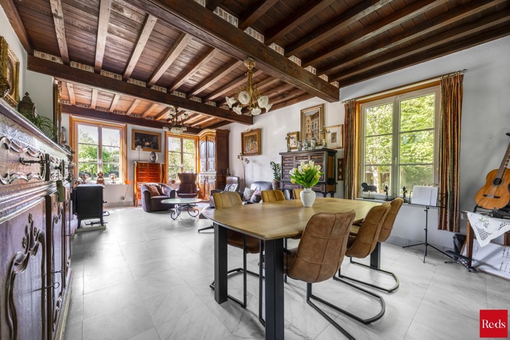 Karaktervolle villa op ruim perceel