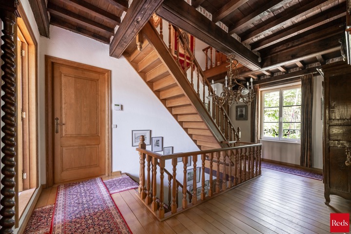 Karaktervolle villa op ruim perceel