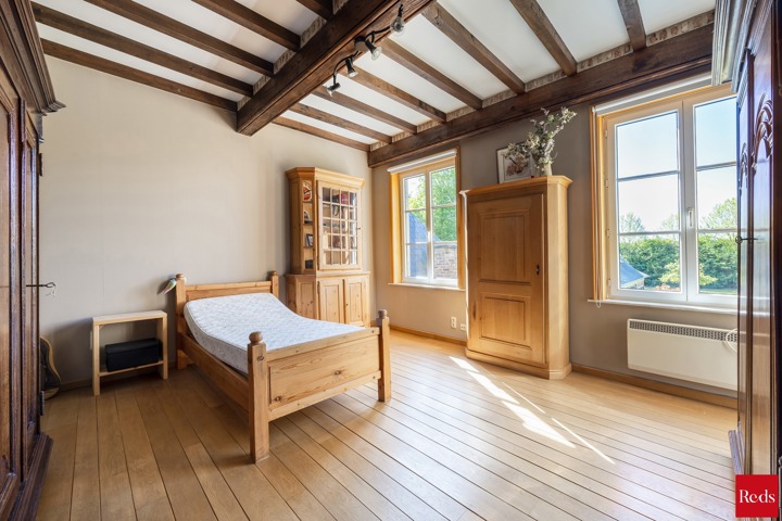 Karaktervolle villa op ruim perceel