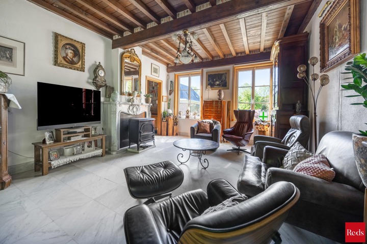 Karaktervolle villa op ruim perceel