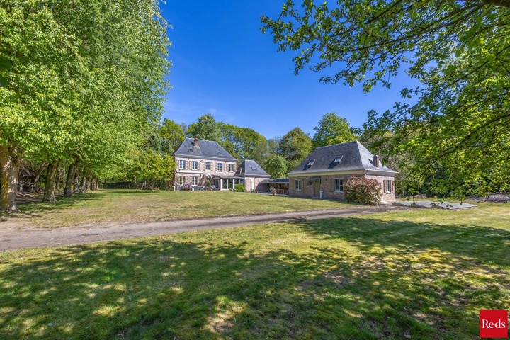 Karaktervolle villa op ruim perceel