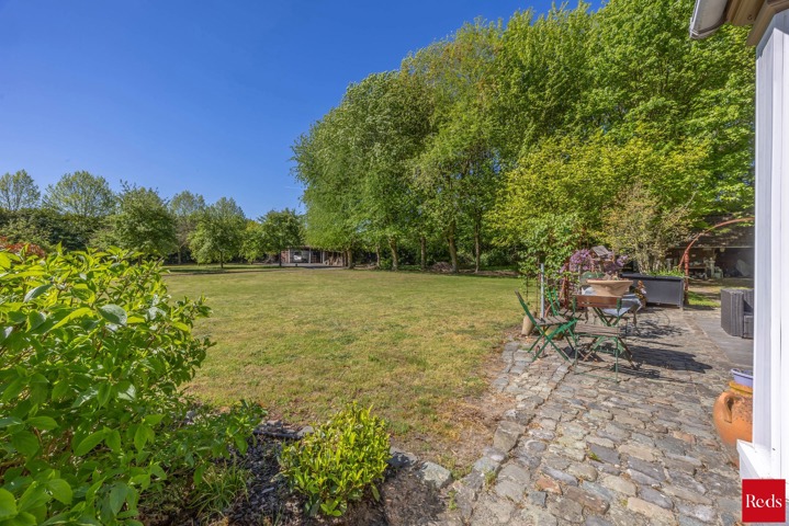 Karaktervolle villa op ruim perceel