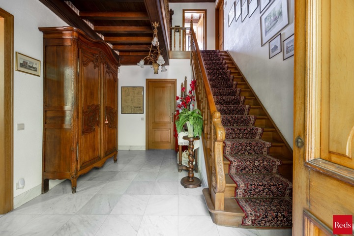 Karaktervolle villa op ruim perceel