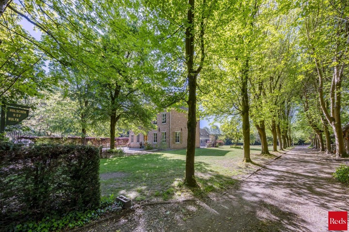 Karaktervolle villa op ruim perceel