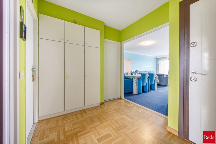 Mooi verzorgd appartement op 12de verdieping  met prachtig zicht, 2 slaapkamers en ondergrondse staanplaats