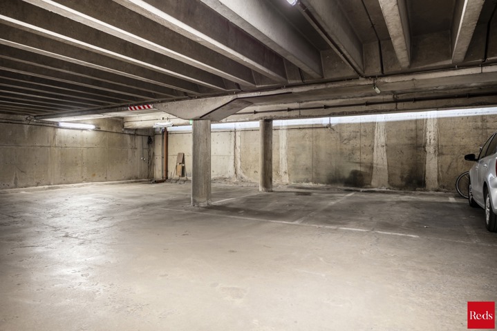 Mooi verzorgd appartement op 12de verdieping  met prachtig zicht, 2 slaapkamers en ondergrondse staanplaats
