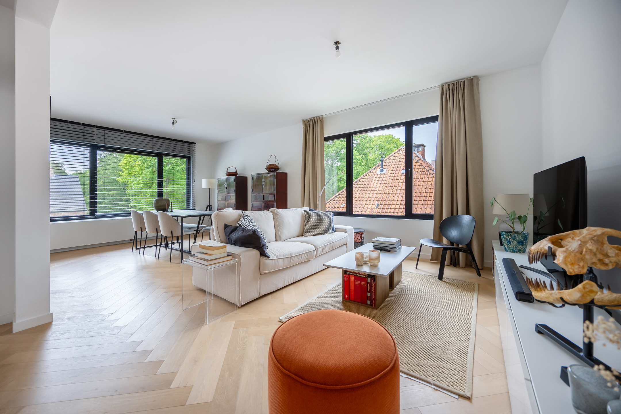 Luxueus gerenoveerd appartement in het gegeerde Brasschaat