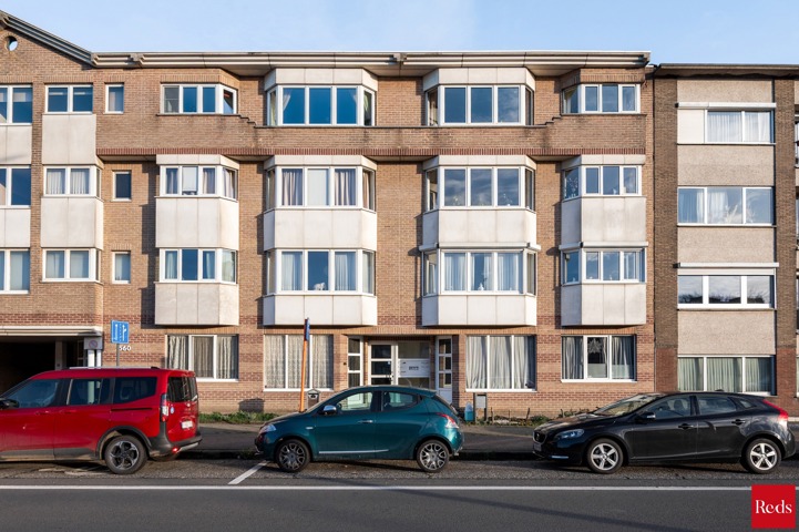 Ruim en verzorgd gelijkvloers appartement met 3 slaapkamers