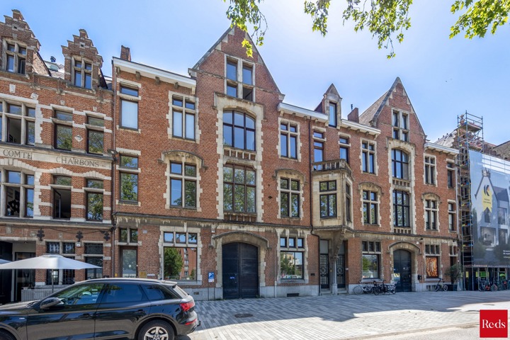 Uniek herenhuis met zwemvijver aan het Zuidpark