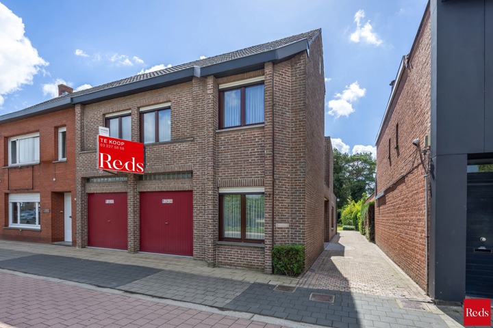 Woning met 4 slaapkamers en prachtige tuin in Zandhoven