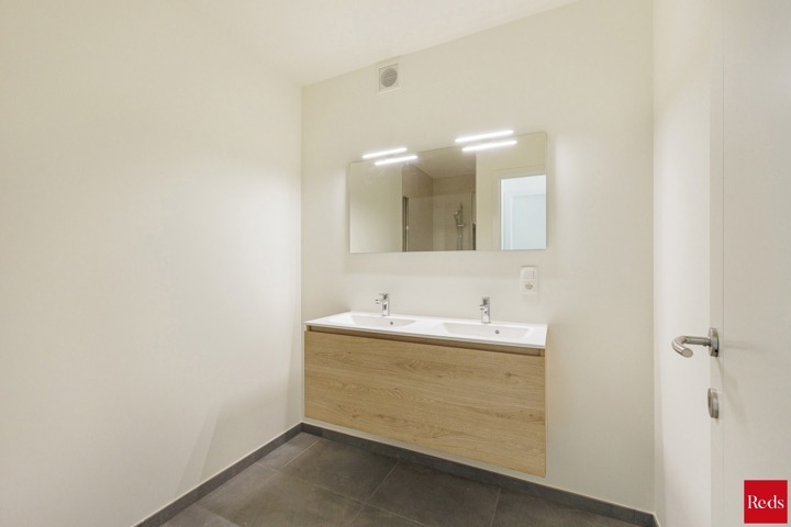 Nieuwbouw gelijkvloers appartement met tuin en terras