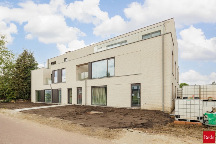 Nieuwbouw gelijkvloers appartement met tuin en terras