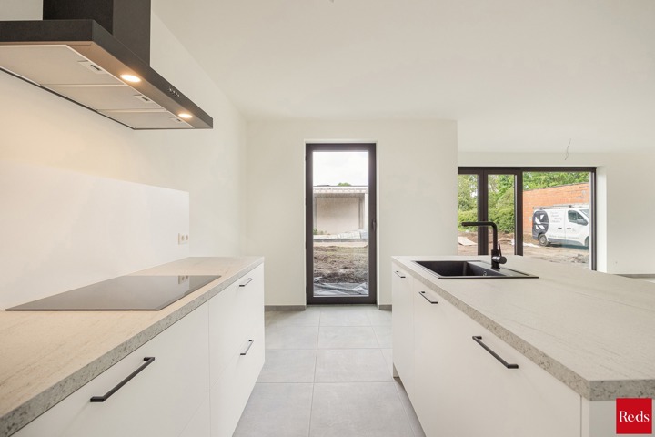 Nieuwbouw gelijkvloers appartement met tuin en terras