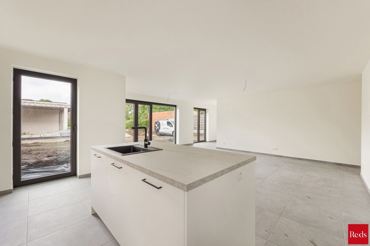 Nieuwbouw gelijkvloers appartement met tuin en terras
