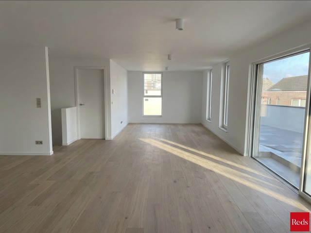 DUPLEX VAN 171 m² MET RUIM TERRAS IN HET CENTRUM VAN PUURS