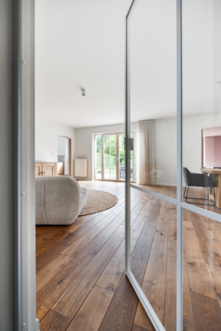 Discreet: Rustig gelegen villa met prachtige tuin en zwemvijver
