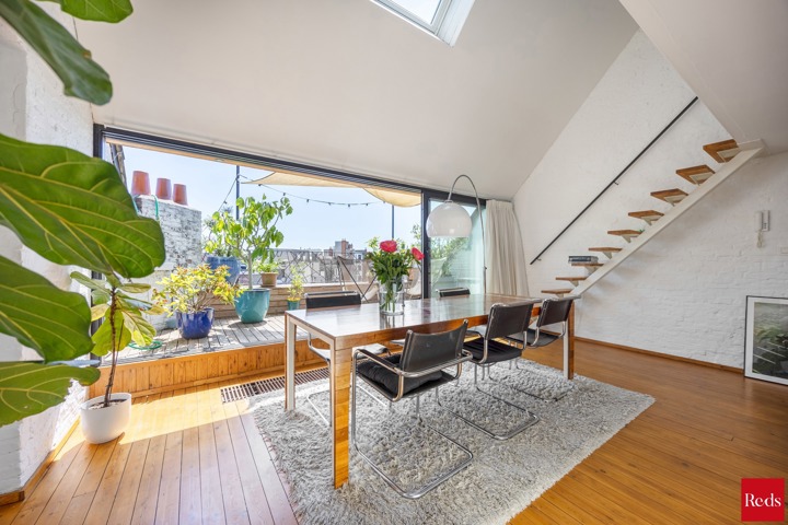 Uniek herenhuis met zwemvijver aan het Zuidpark
