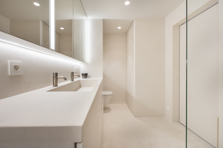 Luxueus gerenoveerd 3slpk appartement met frontaal zeezicht