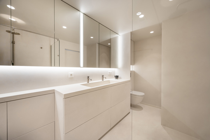 Luxueus gerenoveerd 3slpk appartement met frontaal zeezicht