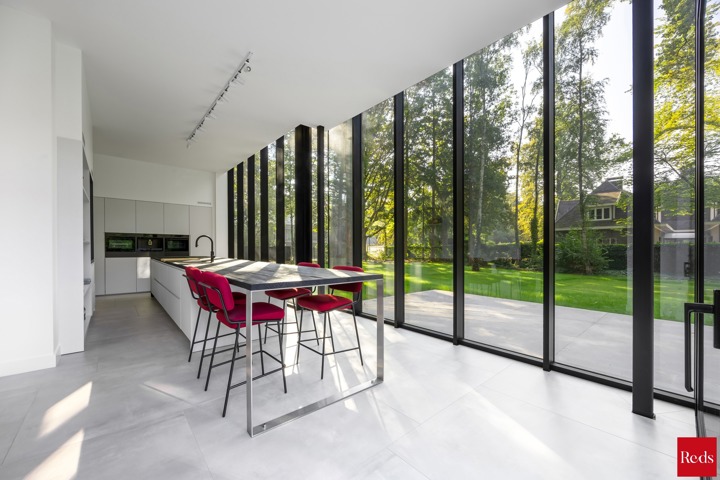 Luxe gerenoveerde villa (EPC A) op riant hoekperceel